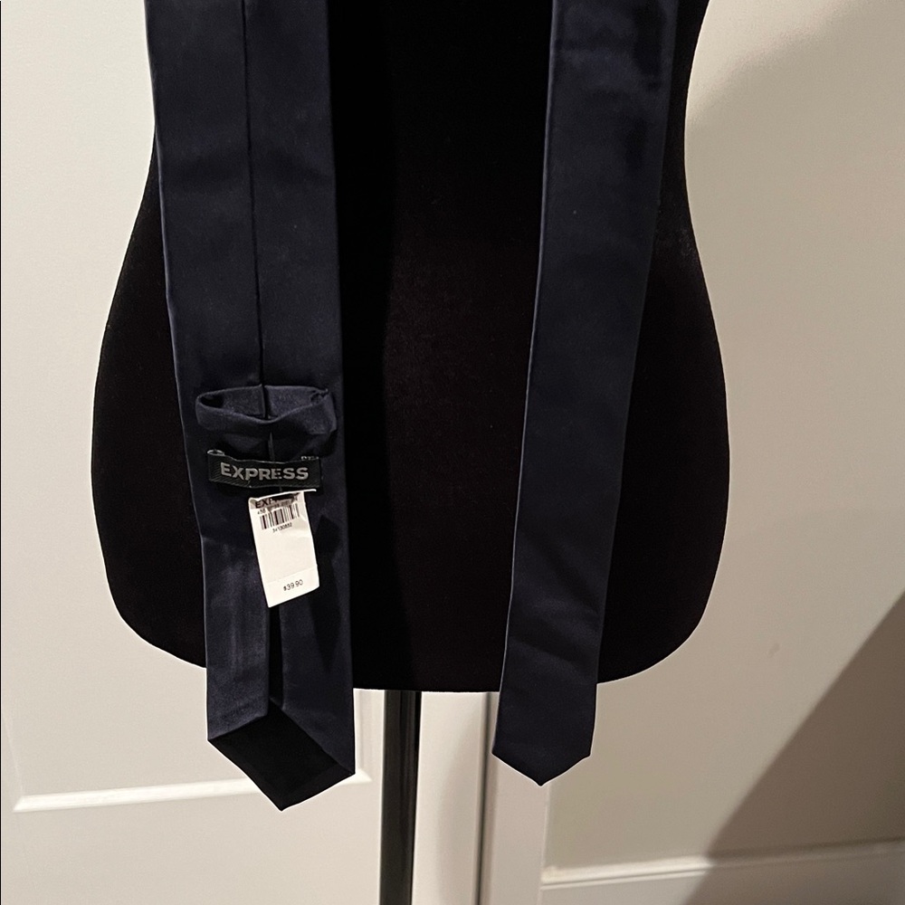 Express Men's Dark Navy Slim Silk Tie